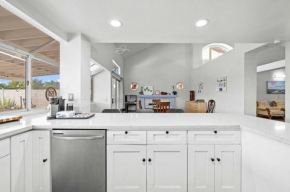Spacious Retreat Near Iconic LA Sights
